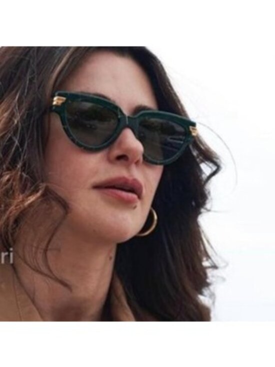 Bottega Veneta BV1035S 004 Sunglasses Green Cat Eye Frame, Green Lenses main image 7